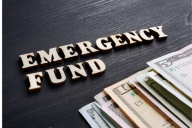 Épargne d'urgence : pourquoi c'est crucial et comment constituer un fonds solide ?